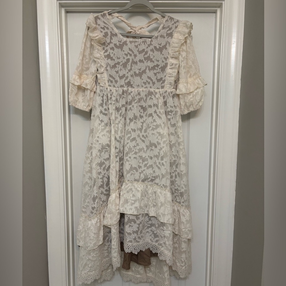 Joyfolie Cream Tiered Flutter Sleeve Dress